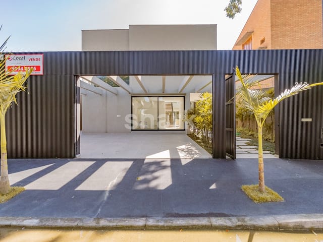 Casa com 450m² 4 quartos e 6 banheiros, à venda, no bairro Alto de Pinheiros em São Paulo