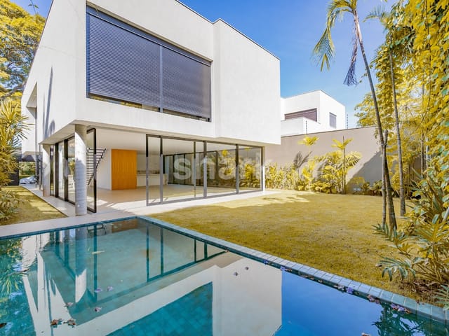 Casa com 450m² 4 quartos e 6 banheiros, à venda, no bairro Alto de Pinheiros em São Paulo