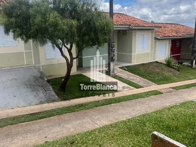 Casa 2 quartos e 2 banheiros, à venda, no bairro Boa Vista em Ponta Grossa