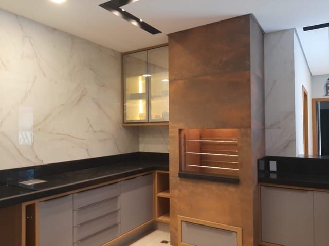 Casa com 450m² 5 quartos e 7 banheiros, à venda, no bairro Jardim do Golfe em São José dos Campos