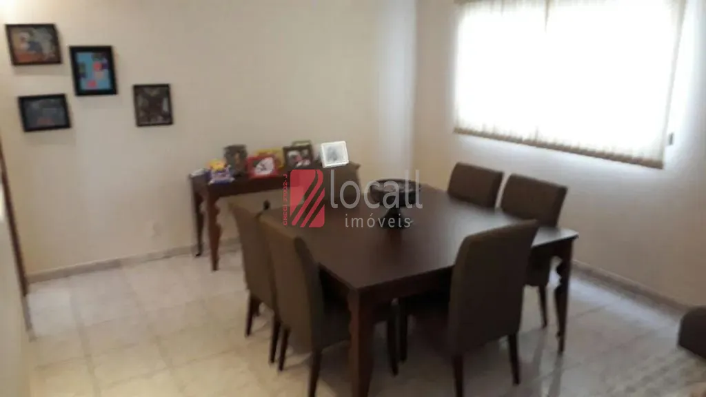 Casa com 3 quartos à venda, 200m² — foto 15 de 23