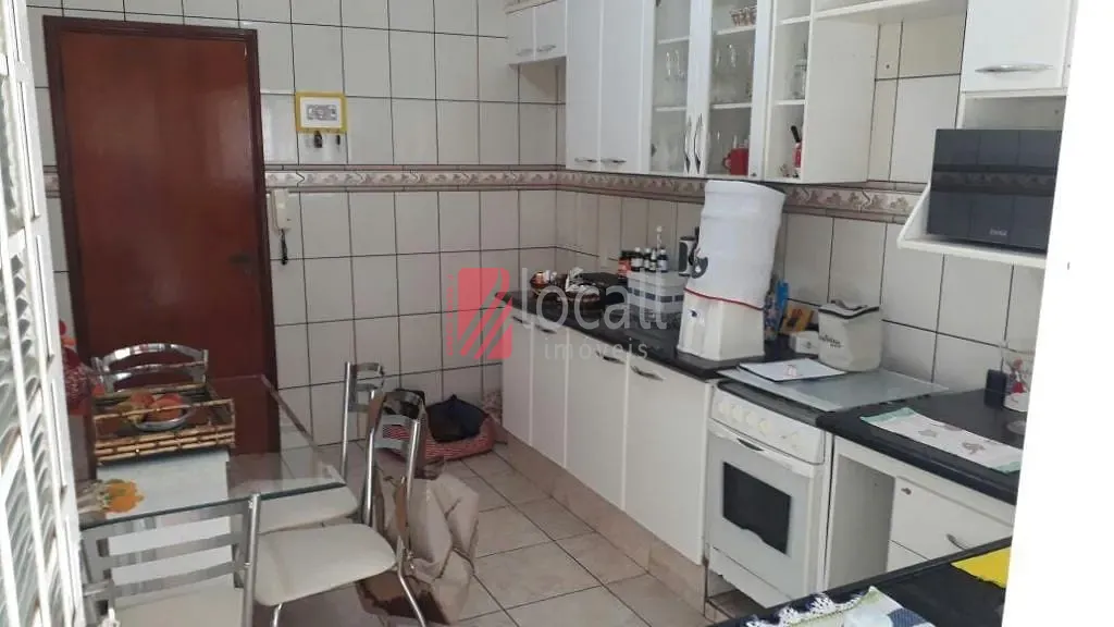 Casa com 3 quartos à venda, 200m² — foto 7 de 23