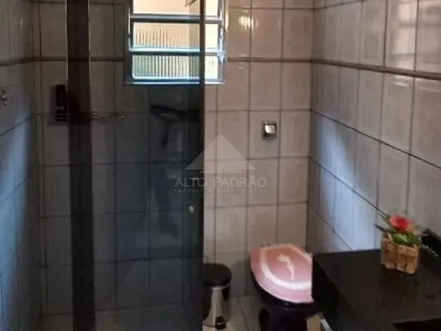 Casa com 270m² 2 quartos e 1 banheiro, à venda, no bairro Vila Emílio em Mauá