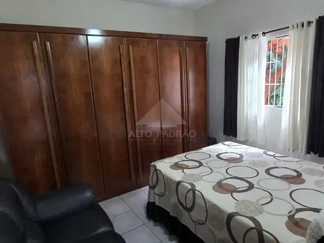 Casa com 270m² 2 quartos e 1 banheiro, à venda, no bairro Vila Emílio em Mauá