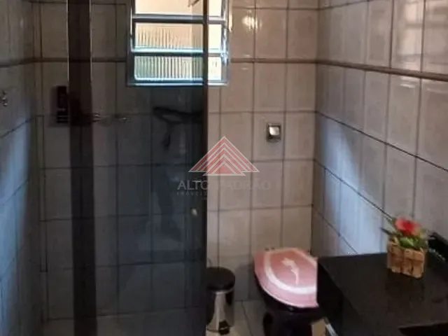 Casa com 270m² 2 quartos e 1 banheiro, à venda, no bairro Vila Emílio em Mauá