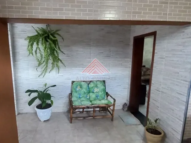 Casa com 270m² 2 quartos e 1 banheiro, à venda, no bairro Vila Emílio em Mauá