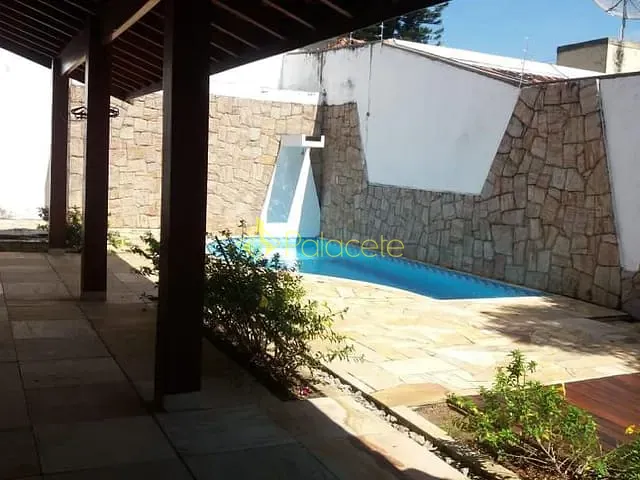 Casa 3 quartos e 5 banheiros, à venda, no bairro Jardim das Nações em Taubaté