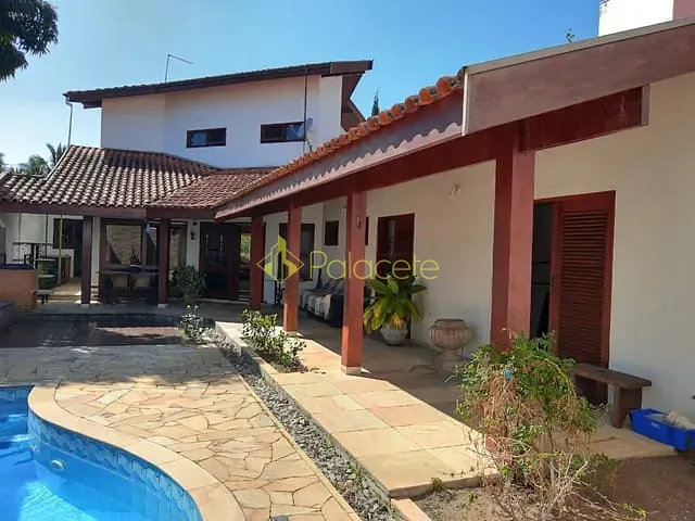 Casa 3 quartos e 5 banheiros, à venda, no bairro Jardim das Nações em Taubaté