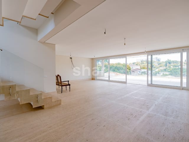 Casa com 766m² 4 quartos e 7 banheiros, à venda, no bairro Jardim Leonor em São Paulo