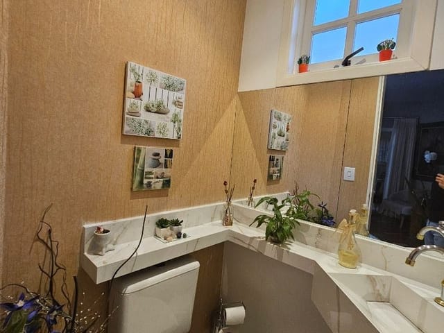 Casa com 250m² 3 quartos e 2 banheiros, à venda, no bairro Urbanova em São José dos Campos