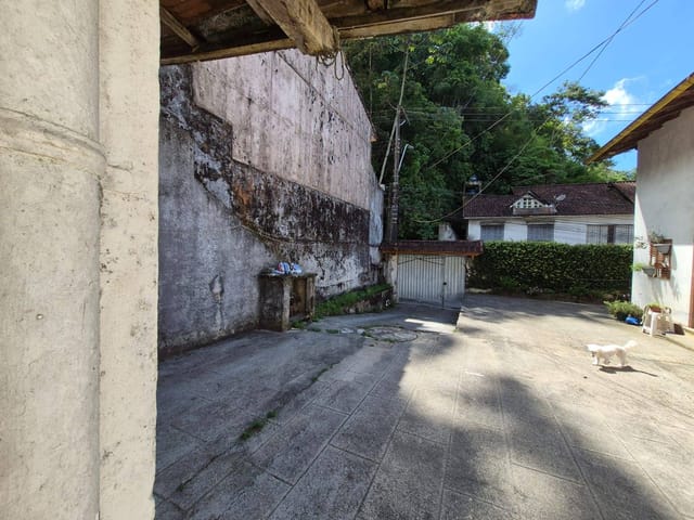 Casa com 3800m², à venda, no bairro Castelanea em Petrópolis