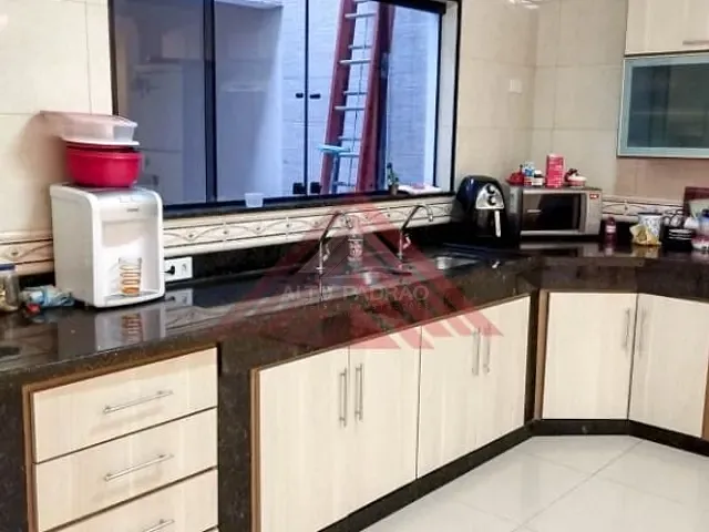 Casa com 125m² 3 quartos e 4 banheiros, à venda, no bairro Jardim Guapituba em Mauá
