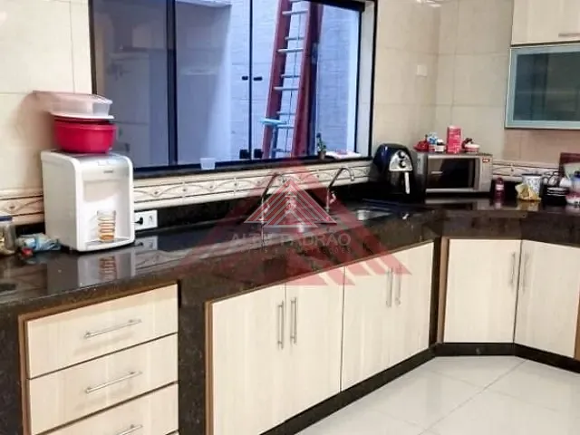 Casa com 125m² 3 quartos e 4 banheiros, à venda, no bairro Jardim Guapituba em Mauá