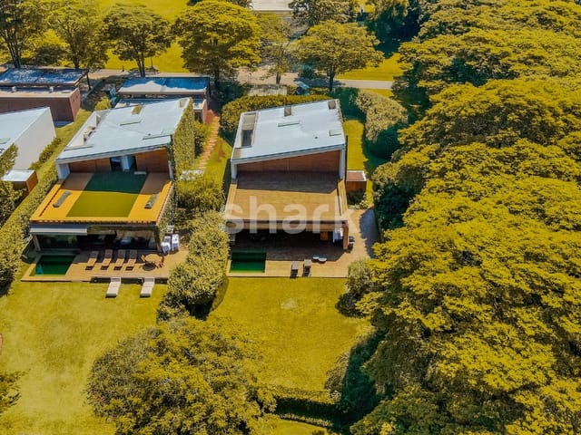 Casa com 1600m² 4 quartos e 6 banheiros, à venda, no bairro Condomínio Fazenda Boa Vista em Porto Feliz