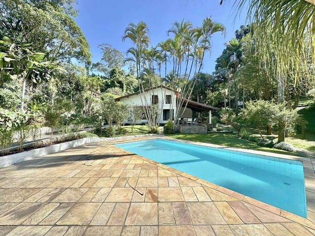 Casa 3 quartos e 4 banheiros, à venda ou para alugar, no bairro Algarve em Cotia