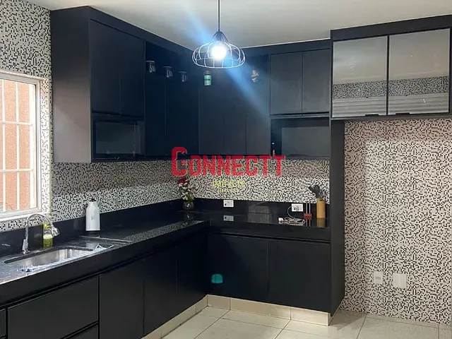 Casa com 250m² 4 quartos e 3 banheiros, à venda, no bairro Jardim das Aroeiras em Jardinópolis