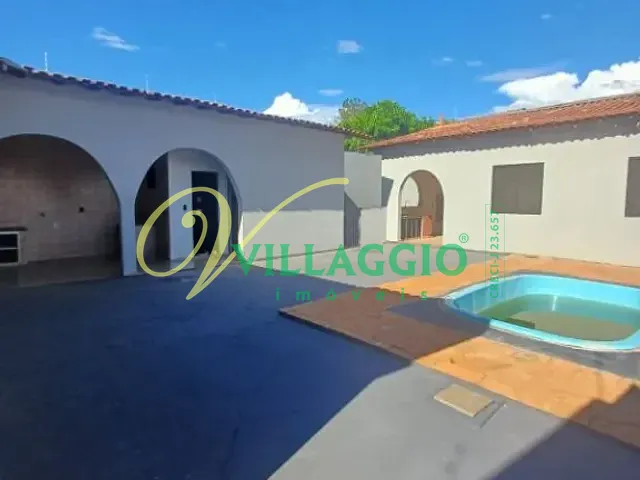 Casa com 450m² 3 quartos e 3 banheiros, à venda, no bairro Jardim Municipal em São José do Rio Preto
