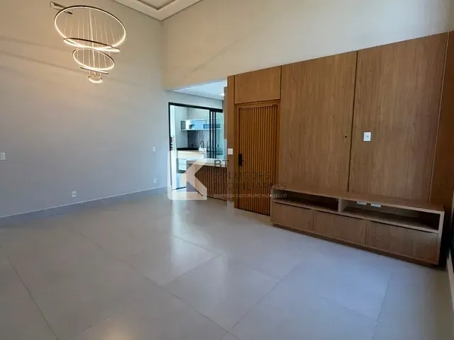 Casa com 200m² 3 quartos e 4 banheiros, à venda, no bairro Jardim Regente em Indaiatuba