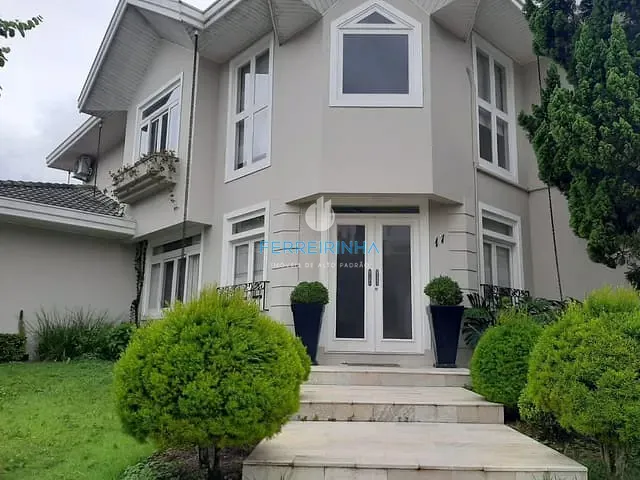 Casa com 405m² 4 quartos e 4 banheiros, à venda ou para alugar, no bairro Urbanova em São José dos Campos