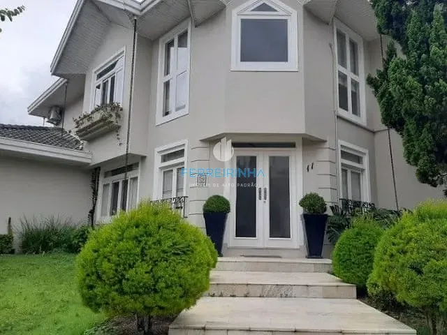 Casa com 405m² 4 quartos e 4 banheiros, à venda ou para alugar, no bairro Urbanova em São José dos Campos