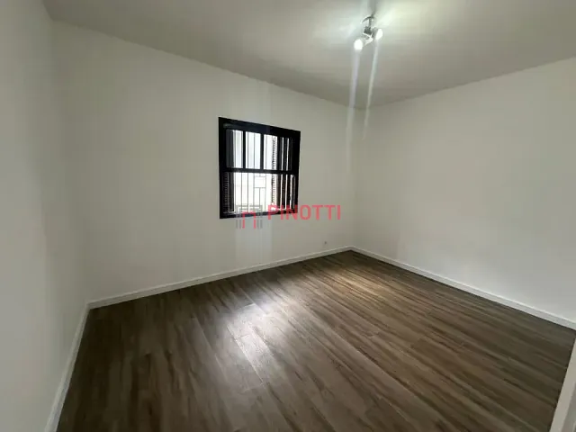 Casa 3 quartos e 1 banheiro, à venda, no bairro Jardim Maria Cecília em São Bernardo do Campo