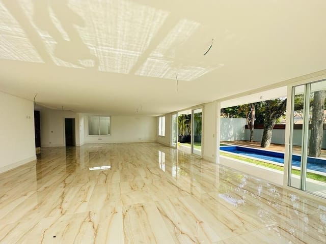 Casa com 787m² 4 quartos e 6 banheiros, à venda, no bairro Parque Colonial em São Paulo