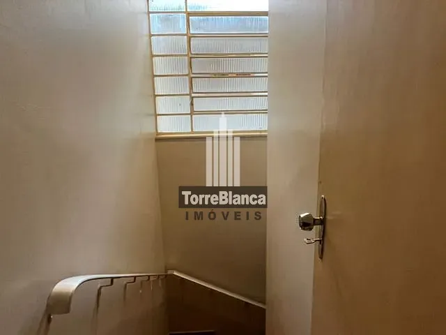 Casa com 312m² 3 quartos e 2 banheiros, à venda, no bairro Centro em Ponta Grossa