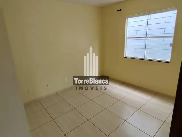 Casa com 80m² 2 quartos e 1 banheiro, para alugar, no bairro Cará-Cará em Ponta Grossa