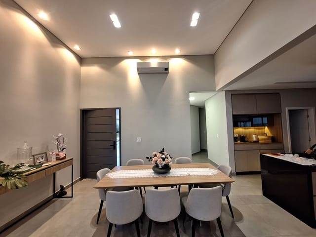 Casa com 481m² 4 quartos e 4 banheiros, à venda, no bairro Urbanova em São José dos Campos