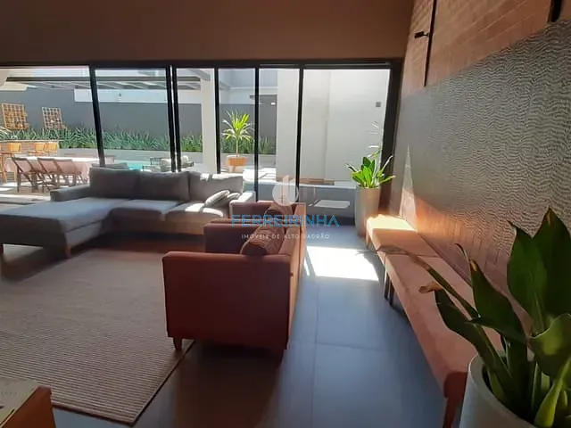 Casa com 717m² 4 quartos e 6 banheiros, à venda, no bairro Colinas do Paratehy em São José dos Campos