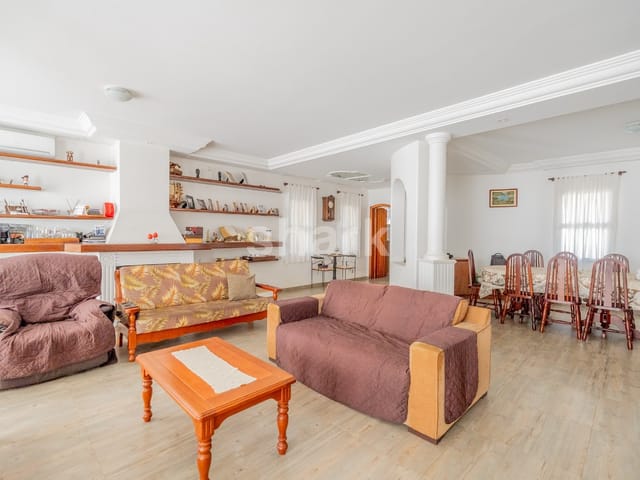 Casa com 431m² 3 quartos e 4 banheiros, à venda, no bairro Alphaville em Santana de Parnaíba