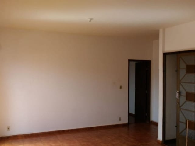 Foto do Casa - Casa com 7 dormitórios à venda, 375 m² por R$ 500.000,00 - Quinta Boa Esperança - Uberaba/MG | ZUCATO IMOBILIARIA LTDA