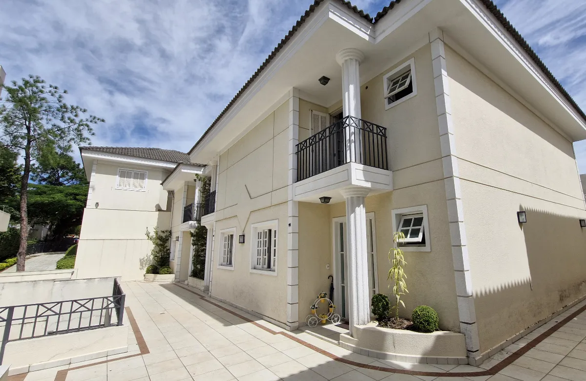 Casa no condomínio Condomínio Village Flamboyant para venda com 3 quartos, sendo 3 suítes, 148m²