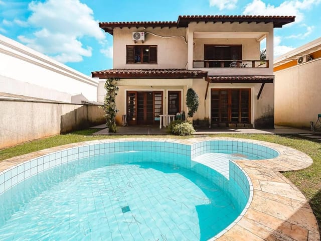 Casa com 378m² 4 quartos e 5 banheiros, à venda, no bairro Alphaville em Santana de Parnaíba