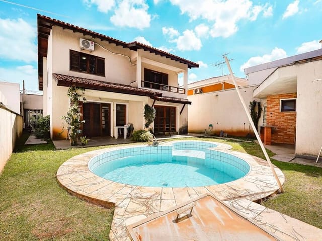 Casa com 378m² 4 quartos e 5 banheiros, à venda, no bairro Alphaville em Santana de Parnaíba