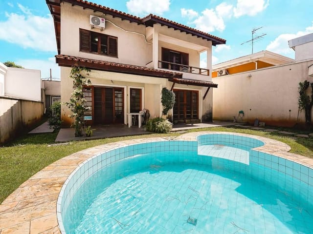 Casa com 378m² 4 quartos e 5 banheiros, à venda, no bairro Alphaville em Santana de Parnaíba