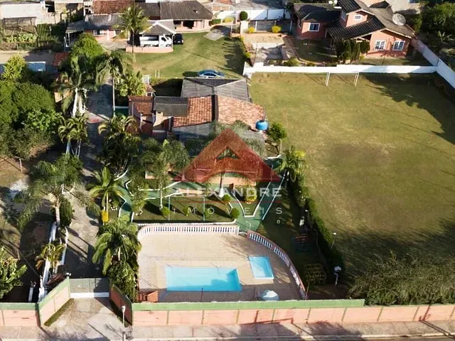 Casa com 6089m² 3 quartos e 3 banheiros, à venda, no bairro Santa Herminia em São José dos Campos