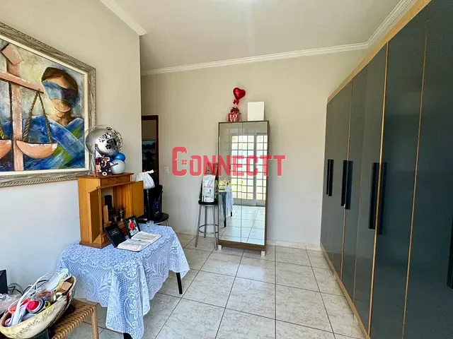 Casa com 245m² 3 quartos e 3 banheiros, à venda, no bairro Conjunto Residencial Sao Fernando em Ribeirão Preto