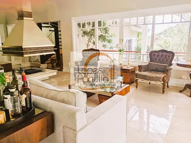 Casa com 2600m² 8 quartos e 8 banheiros, à venda, no bairro Jardim Flamboyant em Atibaia