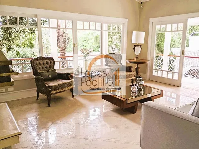 Casa com 2600m² 8 quartos e 8 banheiros, à venda, no bairro Jardim Flamboyant em Atibaia