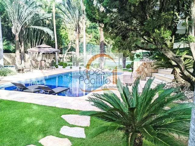 Casa com 2600m² 8 quartos e 8 banheiros, à venda, no bairro Jardim Flamboyant em Atibaia
