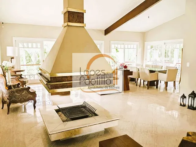 Casa com 2600m² 8 quartos e 8 banheiros, à venda, no bairro Jardim Flamboyant em Atibaia