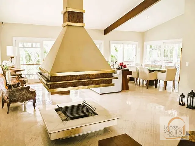 Casa com 2600m² 8 quartos e 8 banheiros, à venda, no bairro Jardim Flamboyant em Atibaia