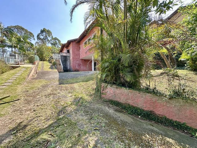 Casa 4 quartos e 5 banheiros, à venda, no bairro Residencial Euroville em Carapicuíba