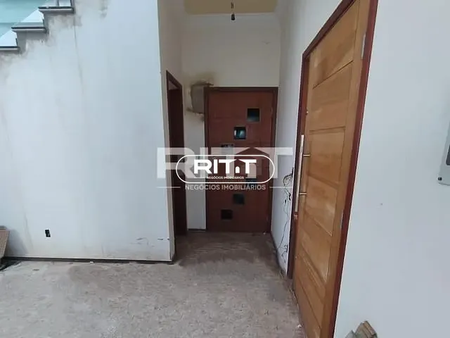 Casa com 1200m² 4 quartos e 2 banheiros, à venda ou para alugar, no bairro Parque Taquaral em Campinas