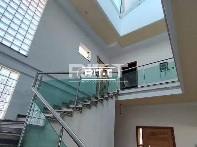 Casa com 1200m² 4 quartos e 2 banheiros, à venda ou para alugar, no bairro Parque Taquaral em Campinas