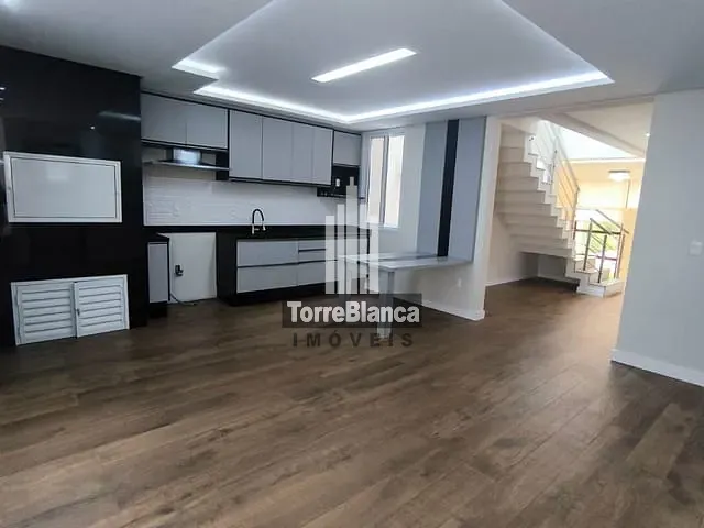 Casa com 233m² 3 quartos e 4 banheiros, à venda, no bairro Colônia Dona Luíza em Ponta Grossa