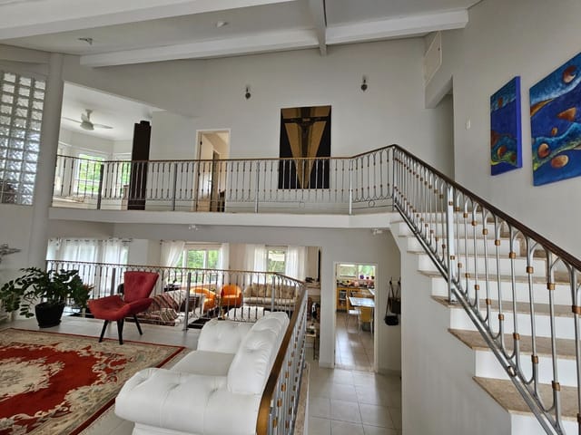 Casa com 522m² 4 quartos e 5 banheiros, à venda, no bairro Urbanova em São José dos Campos