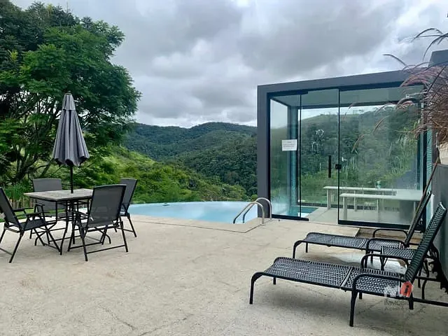 Casa com 2503m² 3 quartos e 3 banheiros, à venda, no bairro Secretário em Petrópolis