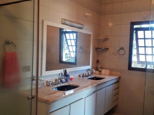 Casa com 394m² 4 quartos e 6 banheiros, à venda, no bairro Alphaville em Santana de Parnaíba